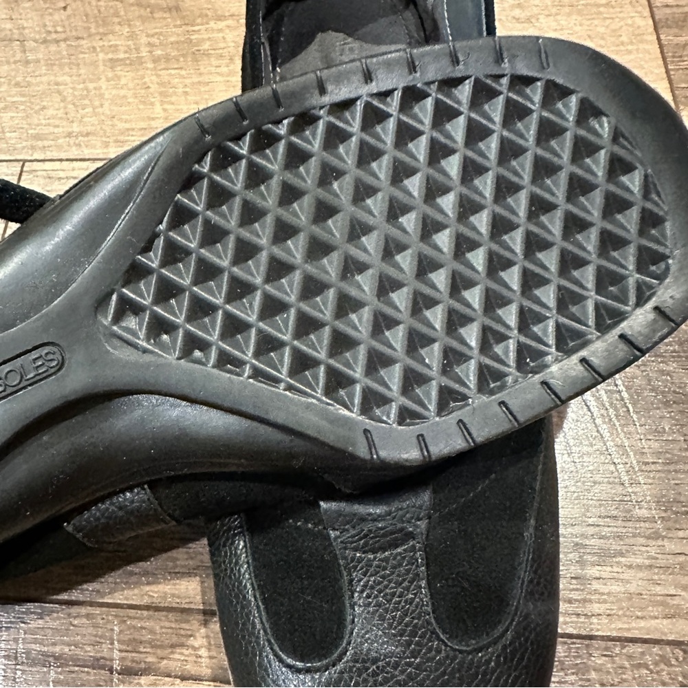 AEROSOLES Black Mary Jane Flats - Picture 6 of 8
